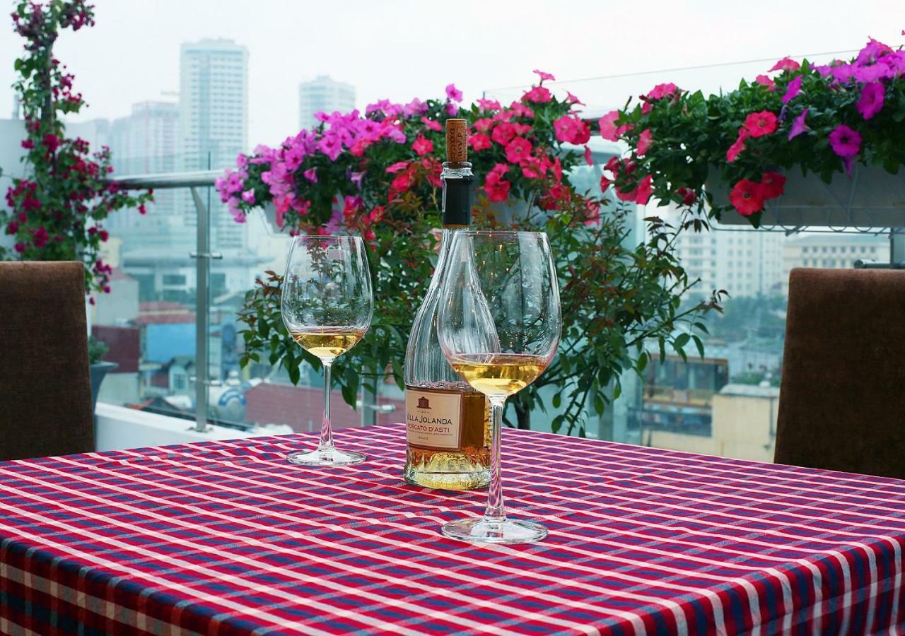 Newsky Serviced Apartment Hanoi Eksteriør billede