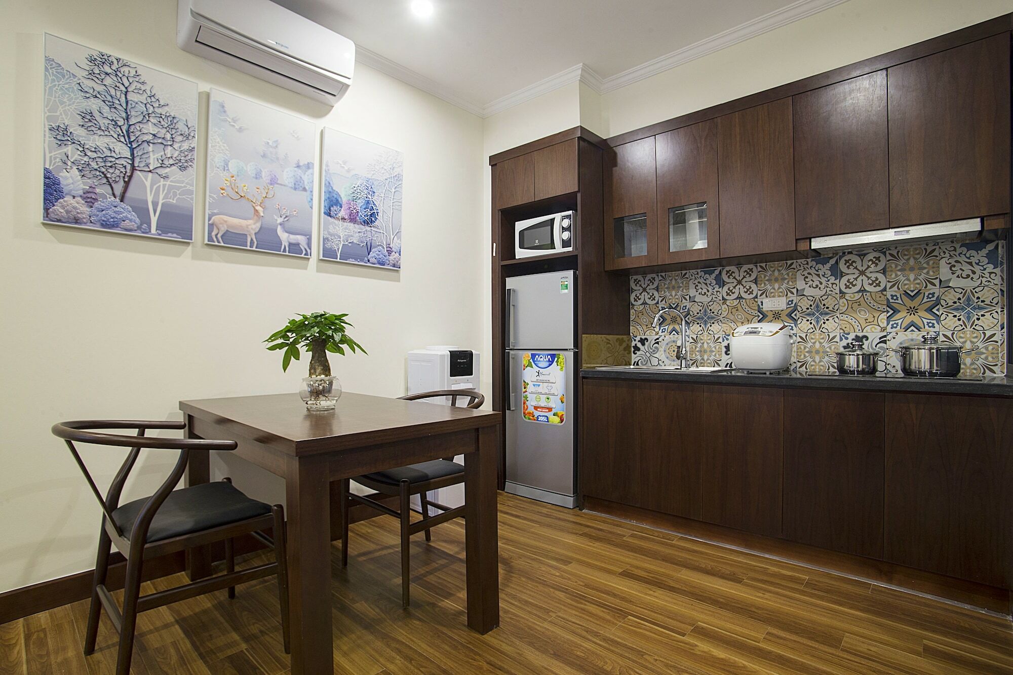 Newsky Serviced Apartment Hanoi Eksteriør billede
